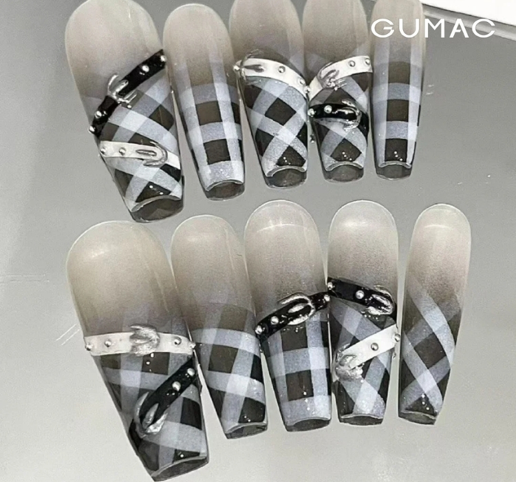 mau nail caro dep hien dai