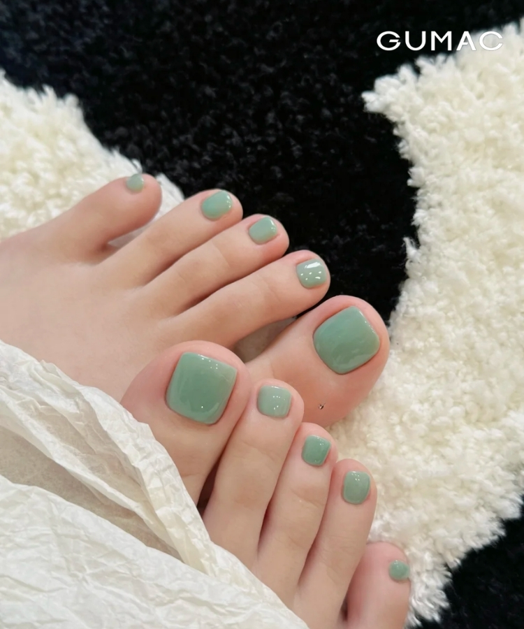 nail chan xanh ngoc diu mat