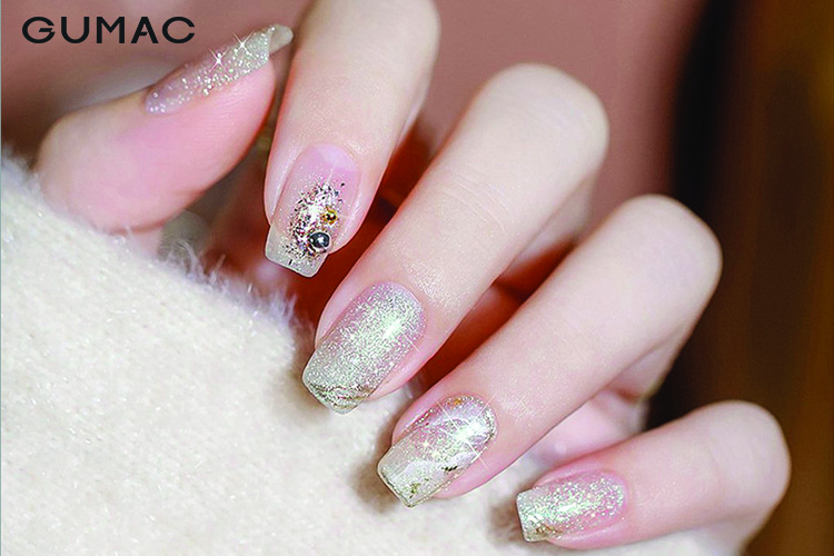 Nail hoa tone trong suốt Nail hoa tone trong suốt
