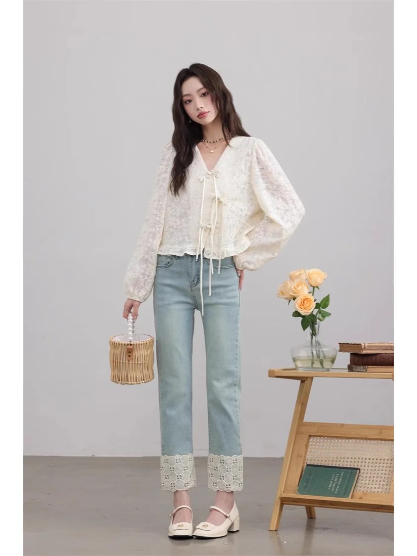 Mix áo sơ mi nữ cổ bèo đẹp cùng quần jean ống suông mix áo sơ mi nữ cổ bèo đẹp cùng quần jean ống suông