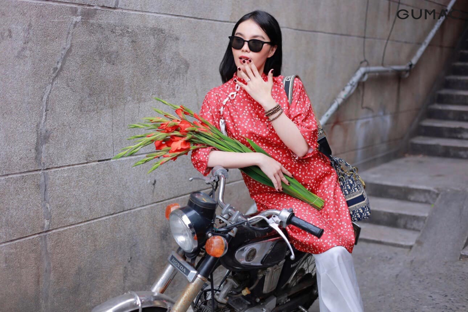 ao dai cach tan cham bi