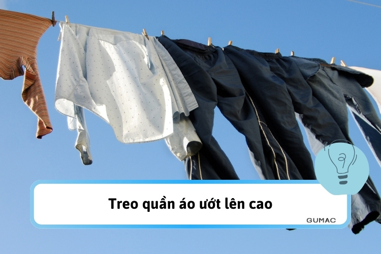 treo quan ao uot len cao