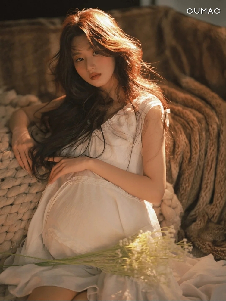 chup anh me bau concept vintage