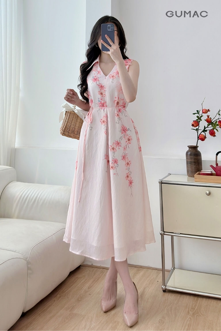 Đầm hồng phối giày hồng được không