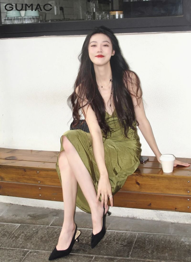 giay mau den sang trong