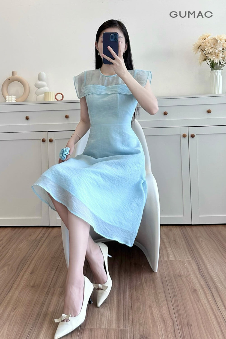 Váy dài qua gối đi giày cao gót