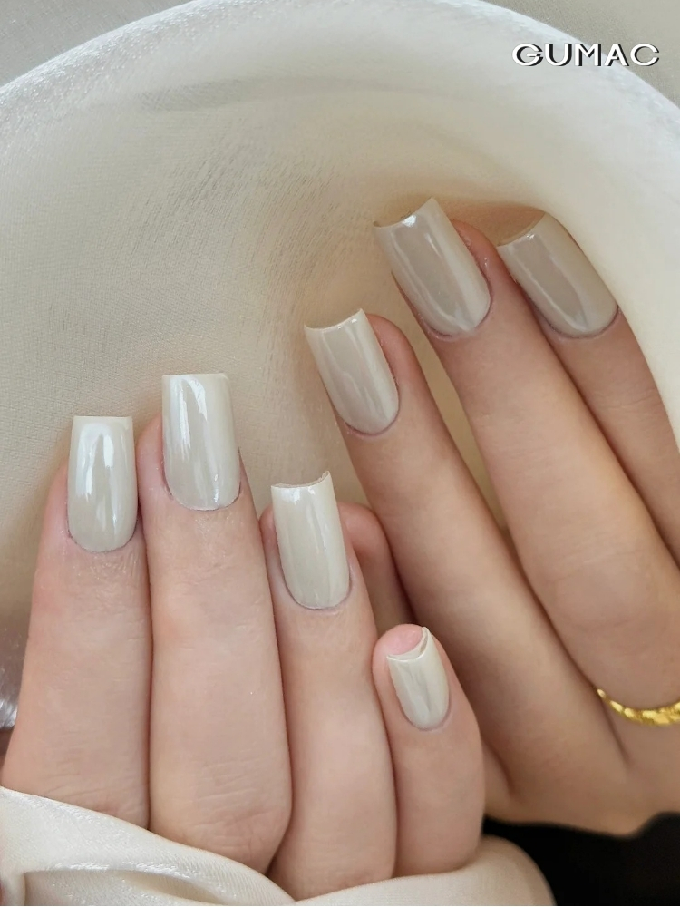 mau nail ngoc trai trang guong