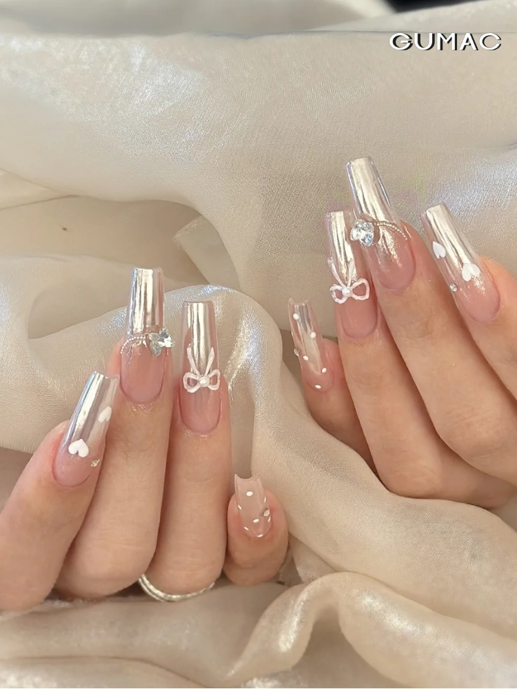 mau nail trang guong nhe nhang hoa tiet noi