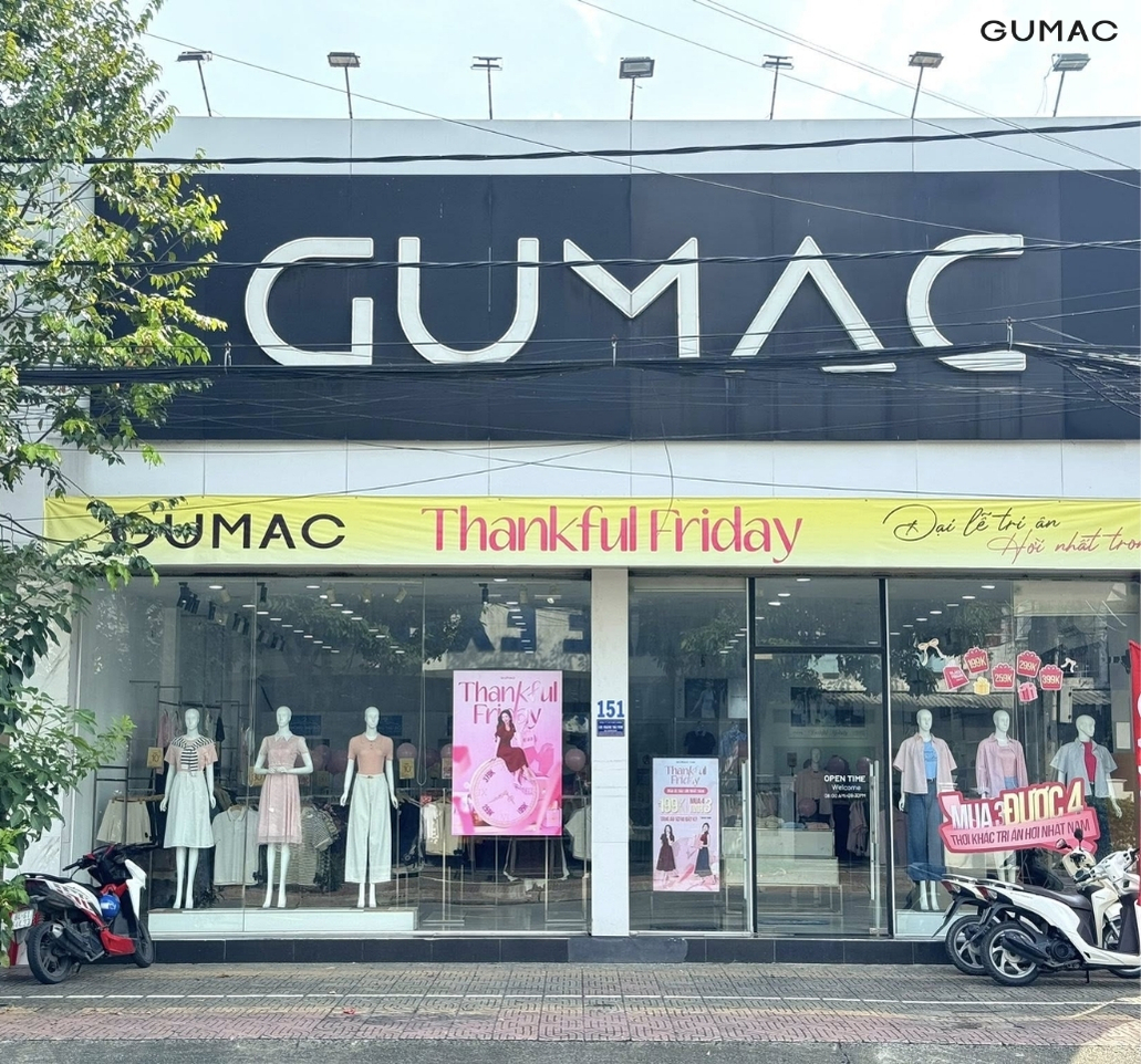 lua chon mau vay dam suong tai cua hang thoi trang nu gumac