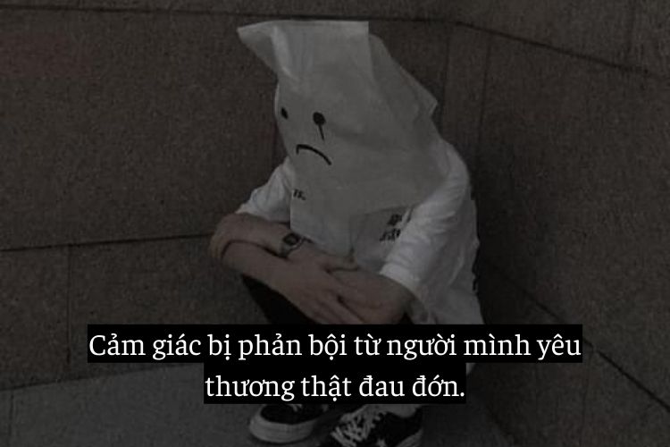 anh buon khi bi phan boi
