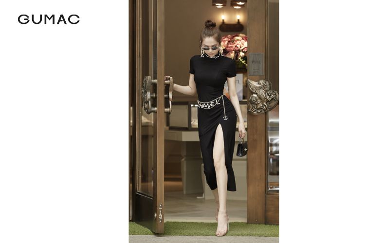 Đầm body trơn mix thắt lưng nữ kim loại