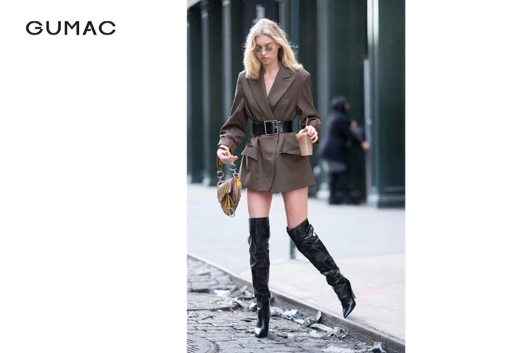 Diện áo blazer mix thắt lưng nữ bản to