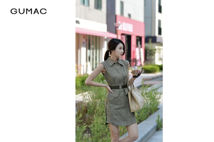 Phối thắt lưng nữ với đầm sơ mi