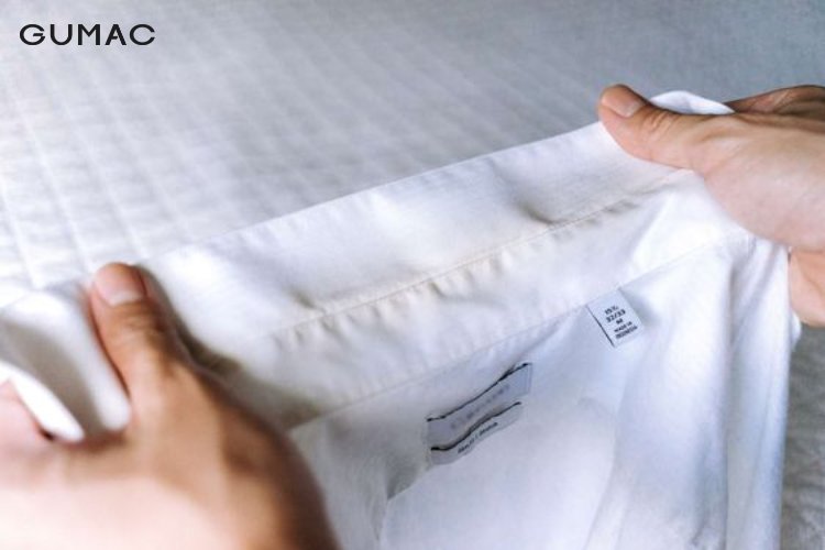 Hướng dẫn cách làm sạch cổ áo sơ mi trắng