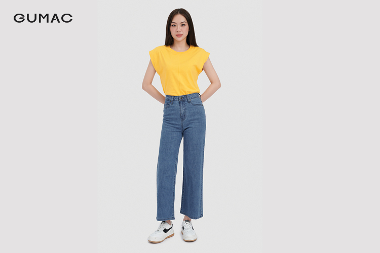 Áo tanktop + giày sneaker