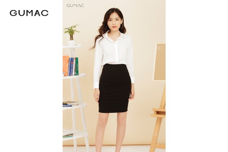 Kết hợp cùng áo sơ mi trắng