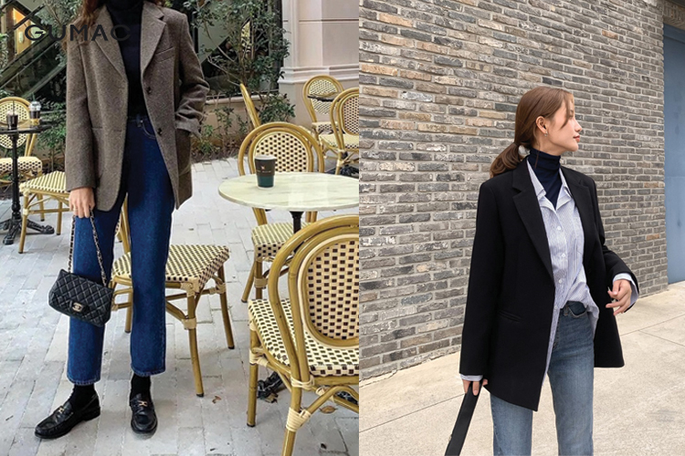 Áo cổ lọ đen phối với blazer và quần jean