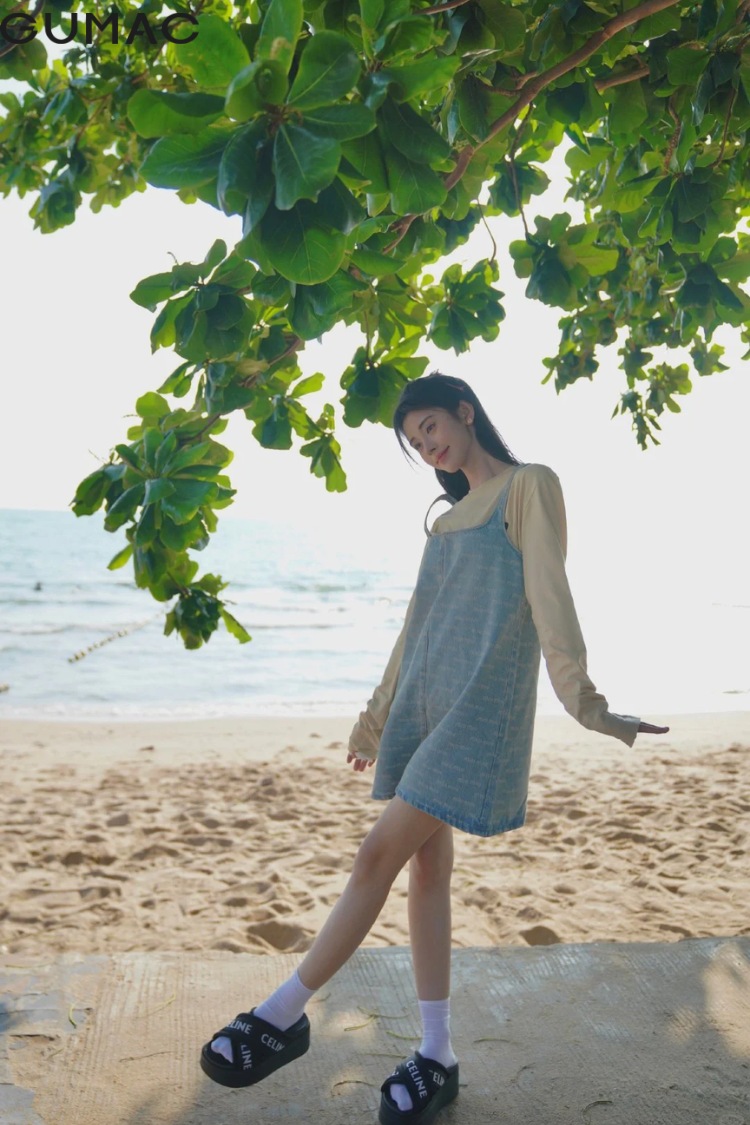 Phoi giay sandals cung vay yem