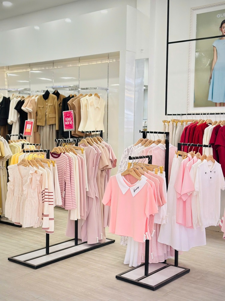 khong gian mua sam tai showroom gumac chi nhanh kon tum