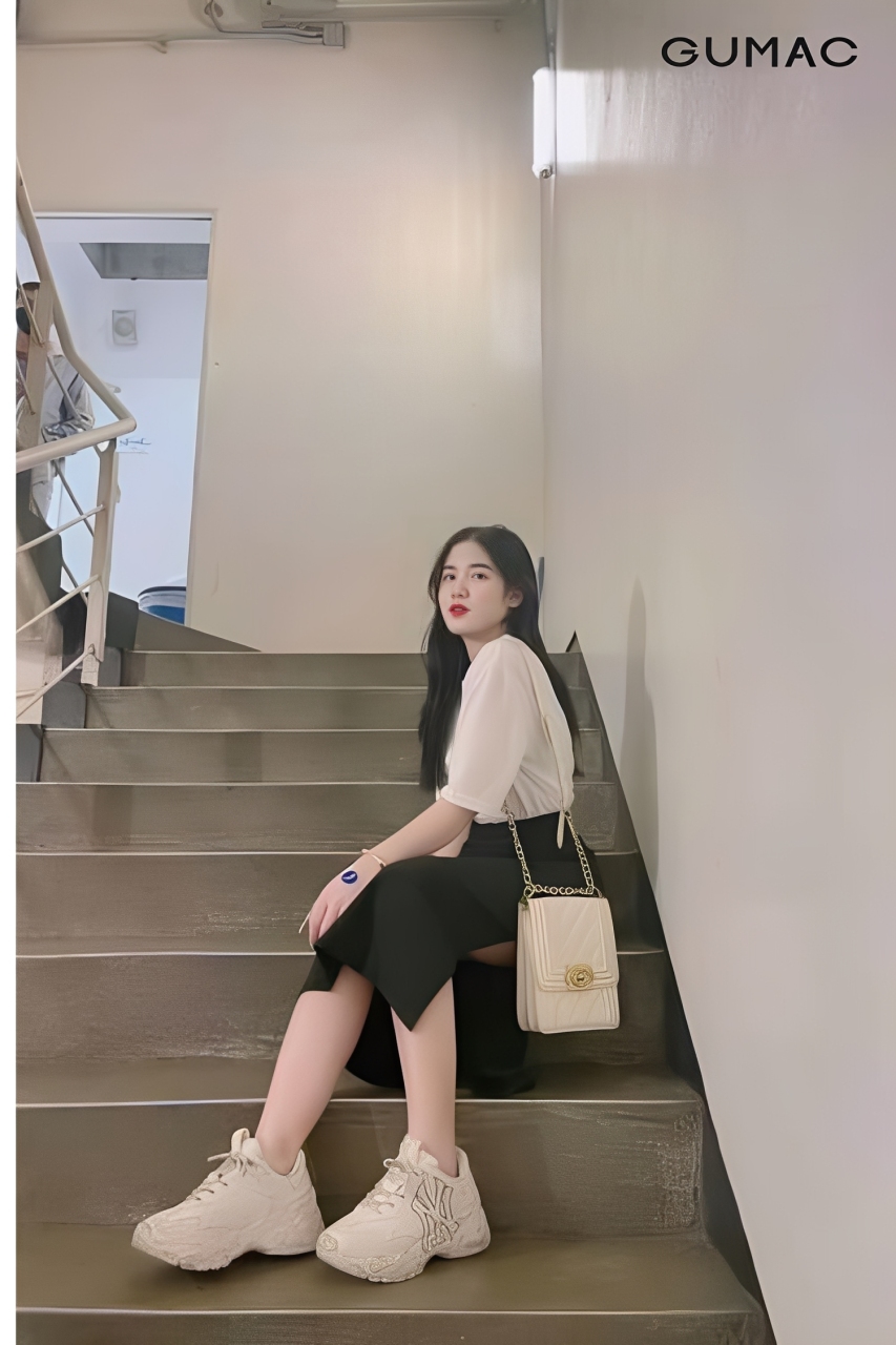 tao dang ngoi o cau thang tay dat tren dau goi