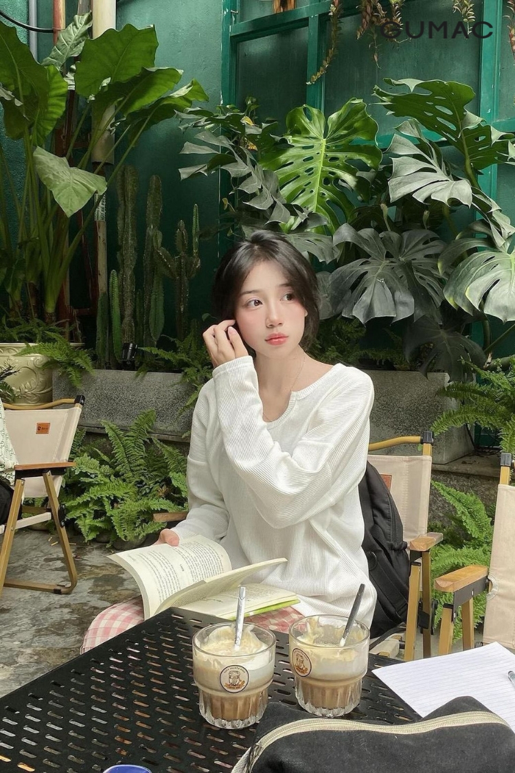 tao dang vuot toc nhe nhang dep o quan ca phe