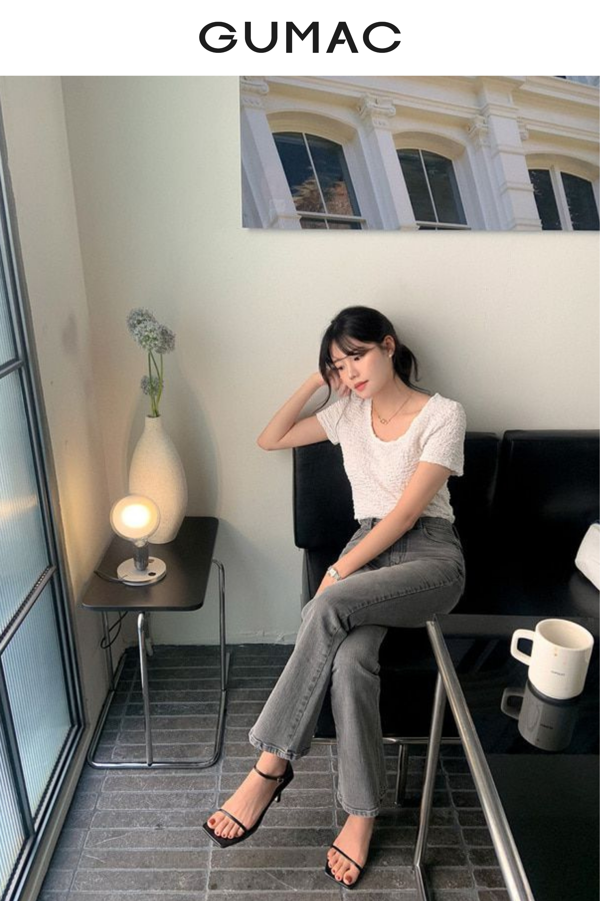 tao dang chup anh trong nha voi ghe
