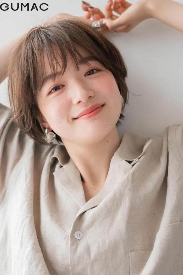 Kieu toc tomboy nu cho dang mat vuong
