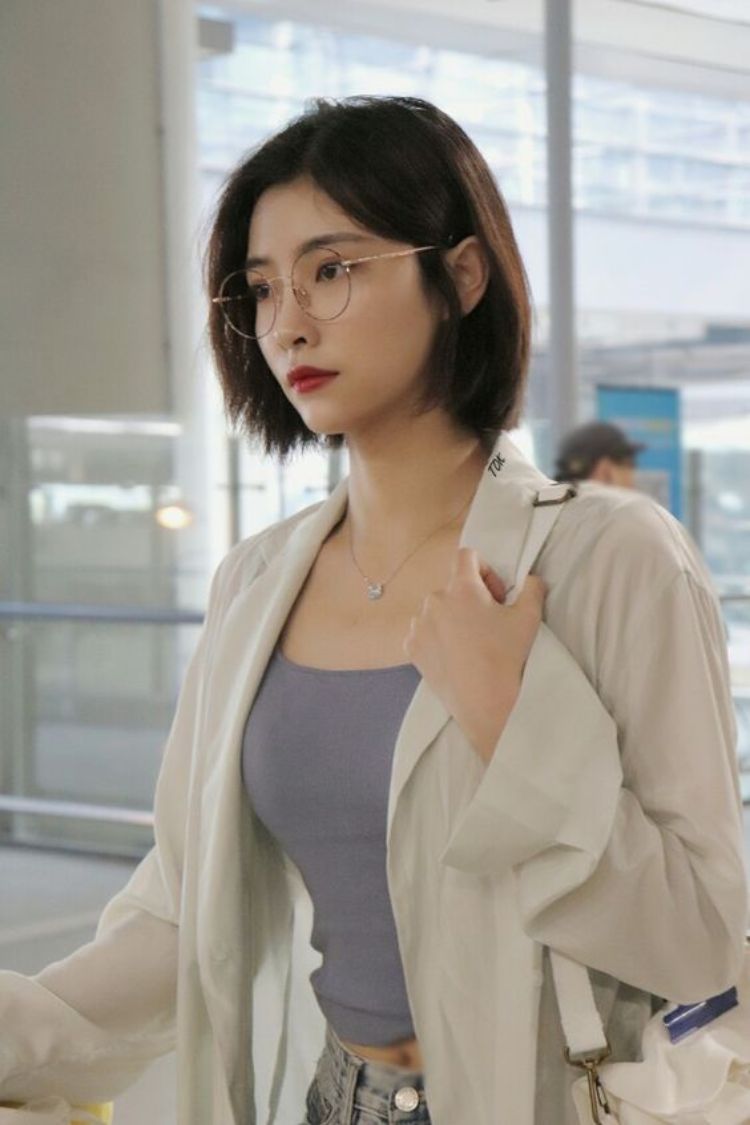 toc ngan mac ao blazer cong so thanh lich